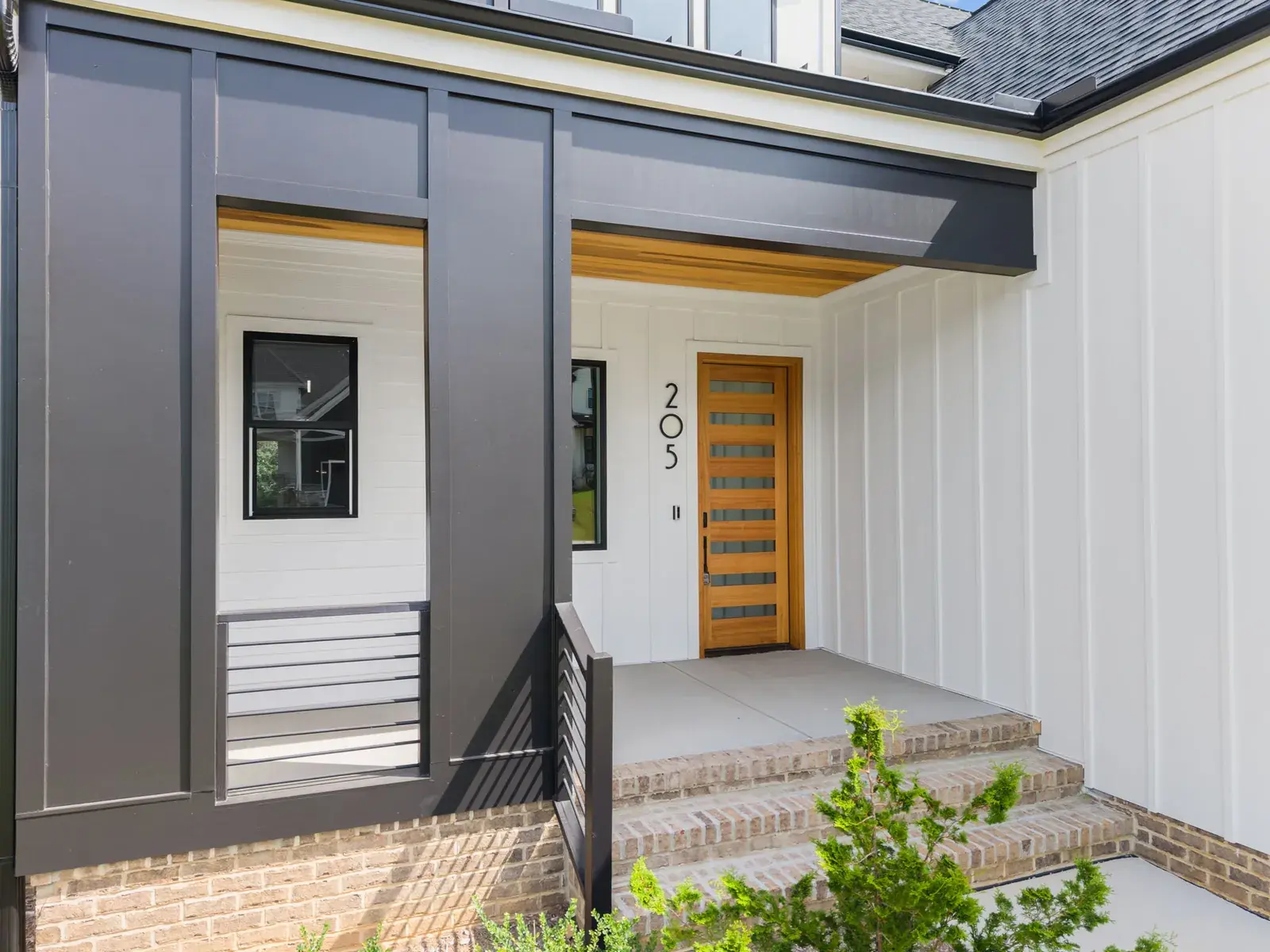 205 Red Cardinal Court, front entry
