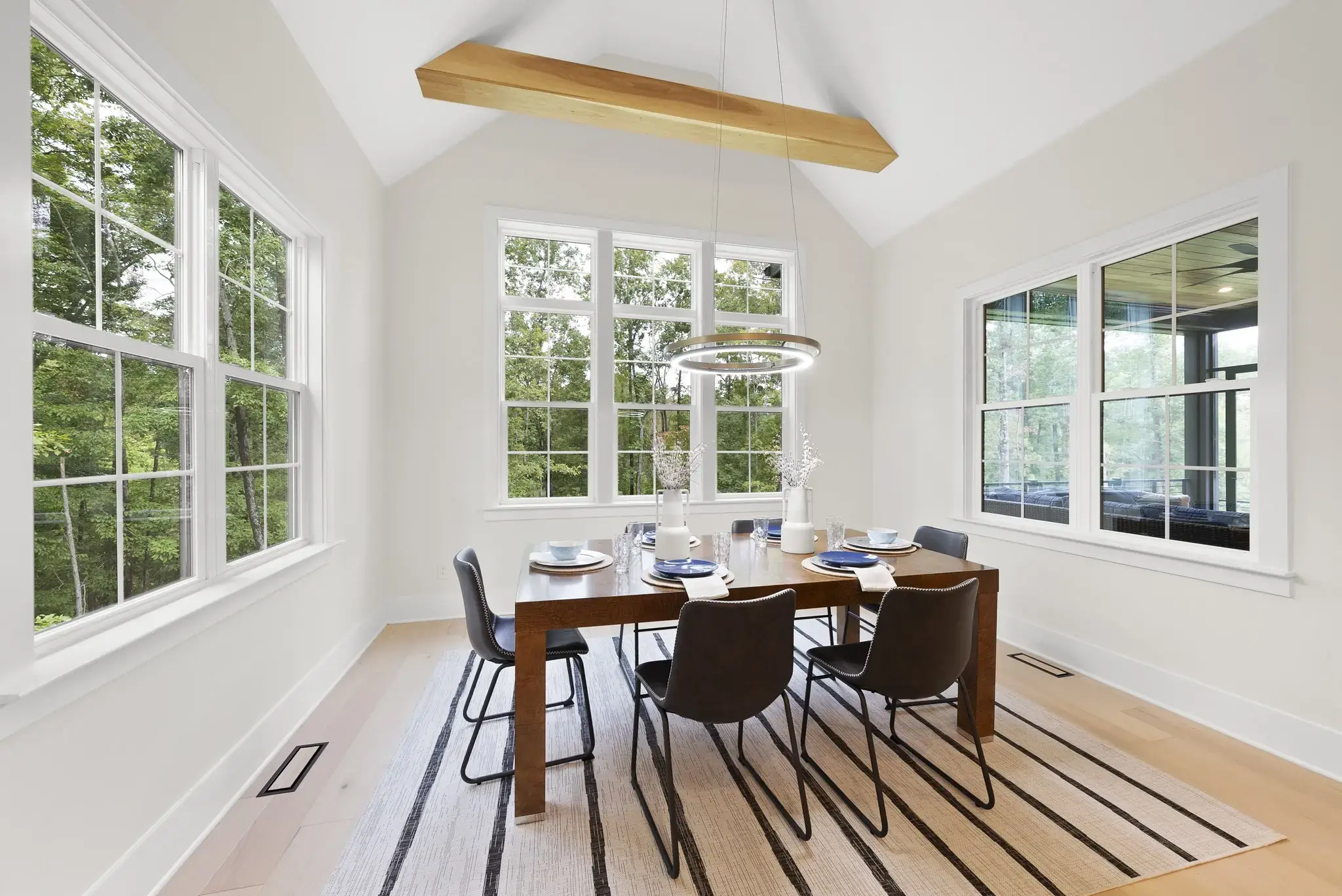 203 Red Cardinal Court, dining area
